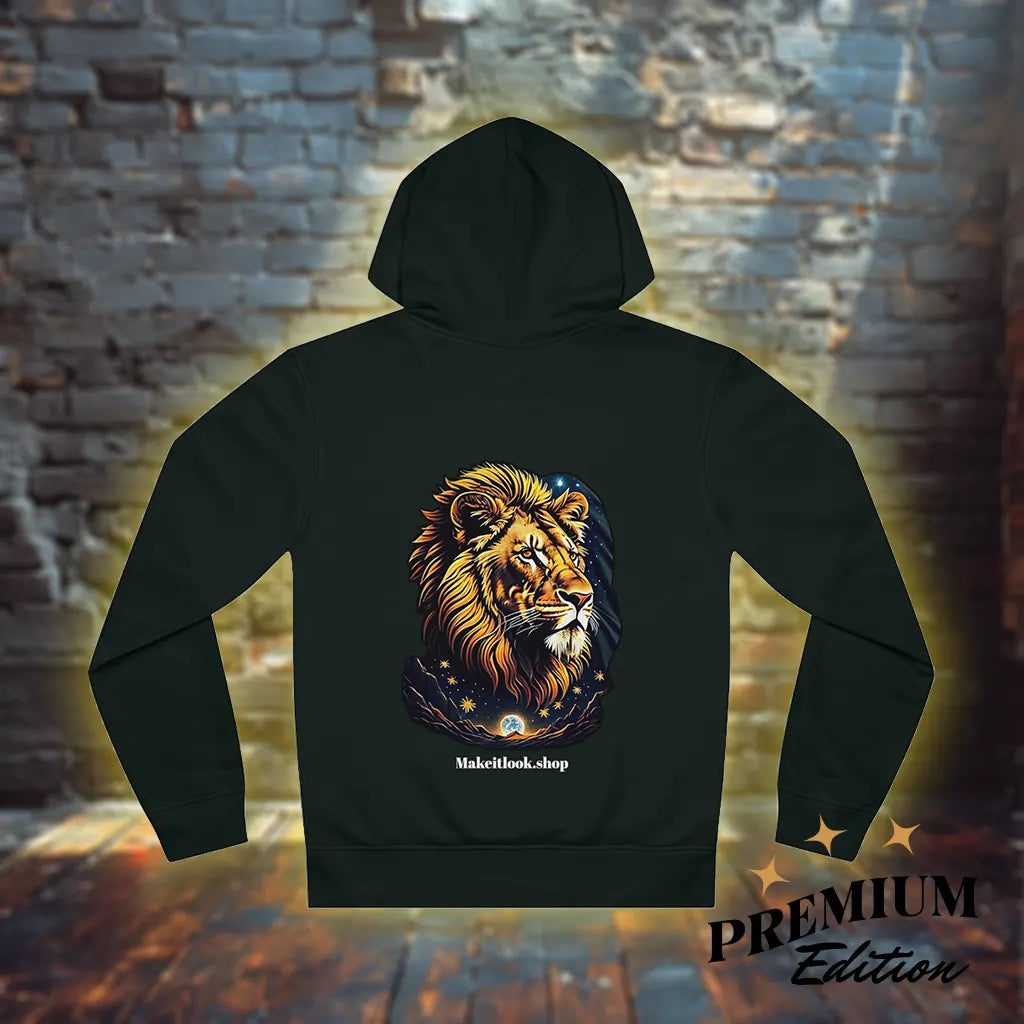 Hoodie „Starry Savannah Sovereign“: ein Löwenkopf mit goldener Mähne vor Sternenhimmel und Mond, Ansicht 6