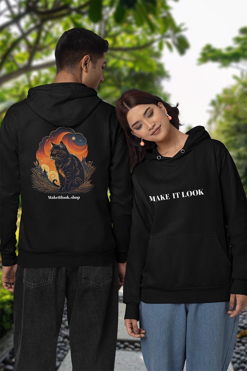 Hoodie „Cat Harvest Horizon“: eine schwarze Katze mit orangefarbenen Streifen unter einem Herbstmond, Ansicht 4