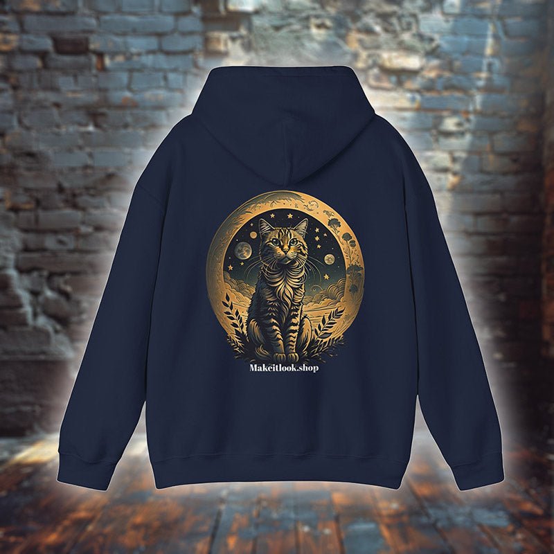 Hoodie „Cat of Golden Ring“: eine Katze mit goldenem Glanz vor Mond und Sternenhimmel, Ansicht 7