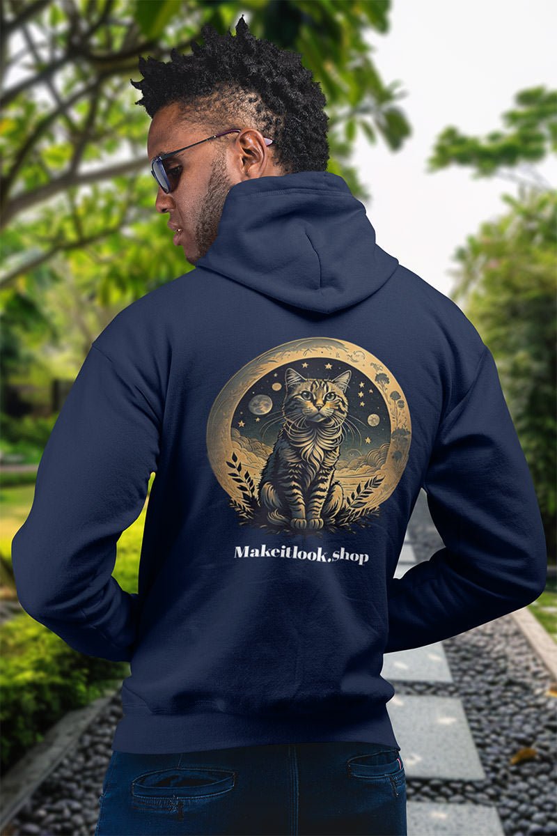 Hoodie „Cat of Golden Ring“: eine Katze mit goldenem Glanz vor Mond und Sternenhimmel, Ansicht 8