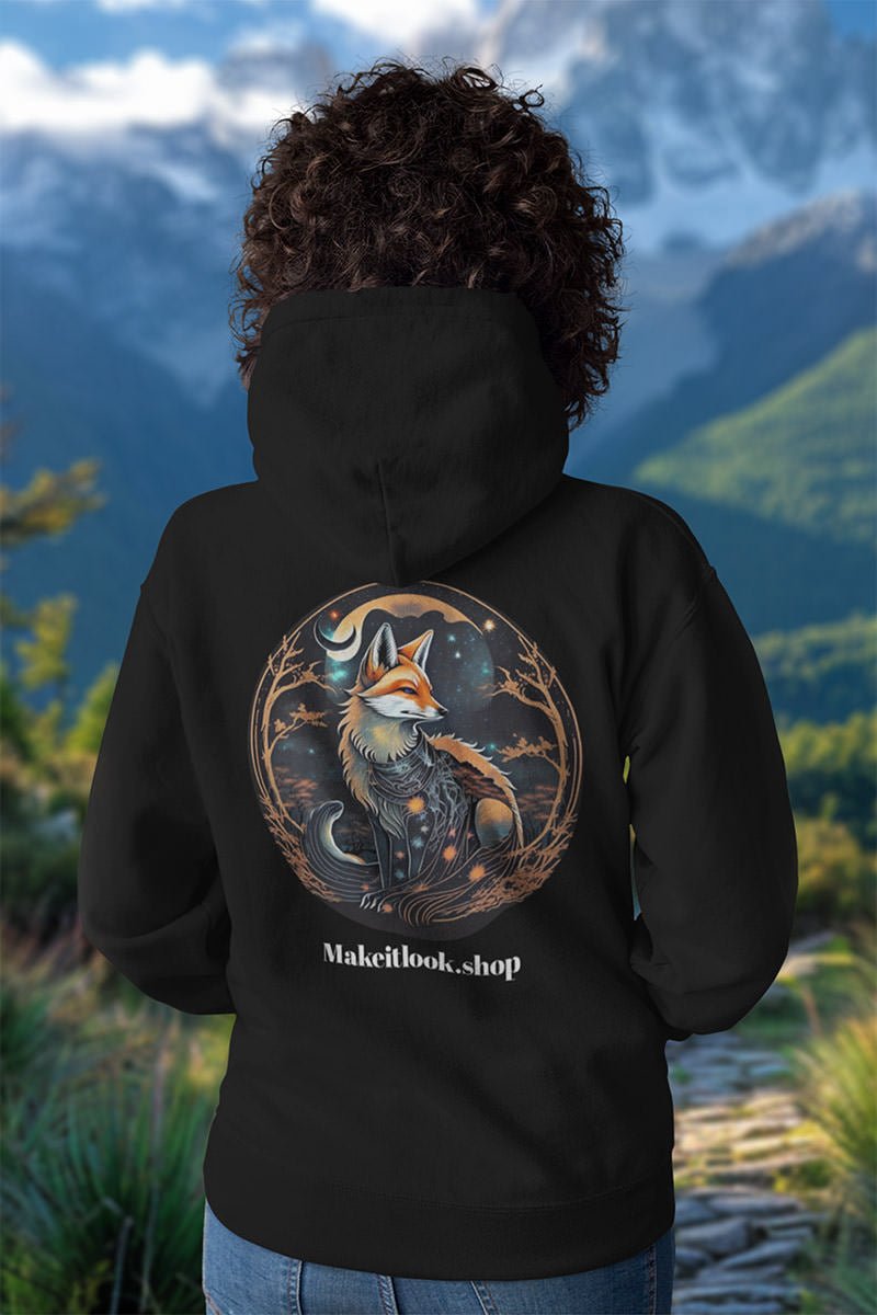 Foxwoods Lunar Guardian - Hoodie - MOUNTAIN STYLE - Foxwoods Lunar Guardian Hoodie MOUNTAIN STYLE Ausgefallen beschützer Bio Bio - Baumwolle Clothing Cotton Crew neck DTG Ethical Fashion forest Fox Fuchs Gemütlich Guardian Hoodies Kapuzenpullover Klassische Passform land landschaft luna Make it look Nachhaltige Mode Regular fit star Sterne Streetwear Tiere Umweltfreundlich Unisex Wald