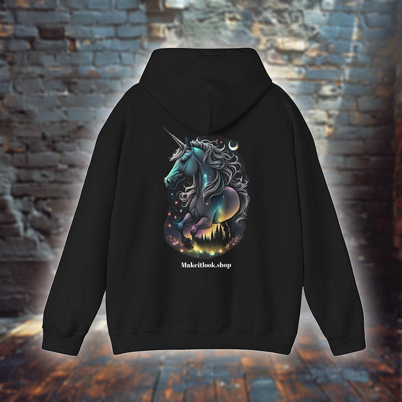 Hoodie „Gleaming Unicorn“ mit Motiv: ein Einhorn mit leuchtender Mähne und Sternen, Farbe Schwarz