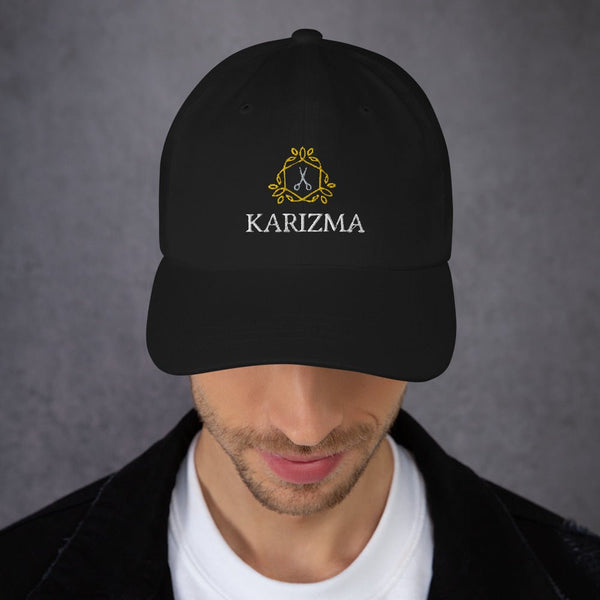 Karizma – Premium Cap mit stilvollem Scheren - Logo im Hexagon - Rahmen - Caps - Make it look - Karizma – Premium Cap mit stilvollem Scheren - Logo im Hexagon - Rahmen