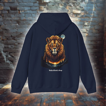 Lion Hills - Hoodie - AFRIKAN SYTLE - Lion Hills Hoodie Printify Ausgefallen beautiful Berge Bio Bio - Baumwolle black blau blue Clothing Cotton Crew neck dreamworld DTG Fashion forest Gemütlich Hills himmel Hoodies Kapuzenpullover King of Lions Klassische Passform land landscape landschaft Lion Lion Hills Lion King Lions Look Löwe Make it look Men's Clothing Nachhaltige Mode Regular fit schwarz sky Sonne Sonnenschein Streetwear sun Sunshine Tiere Traumwelt Umweltfreundlich Unisex Wald Wild Wild