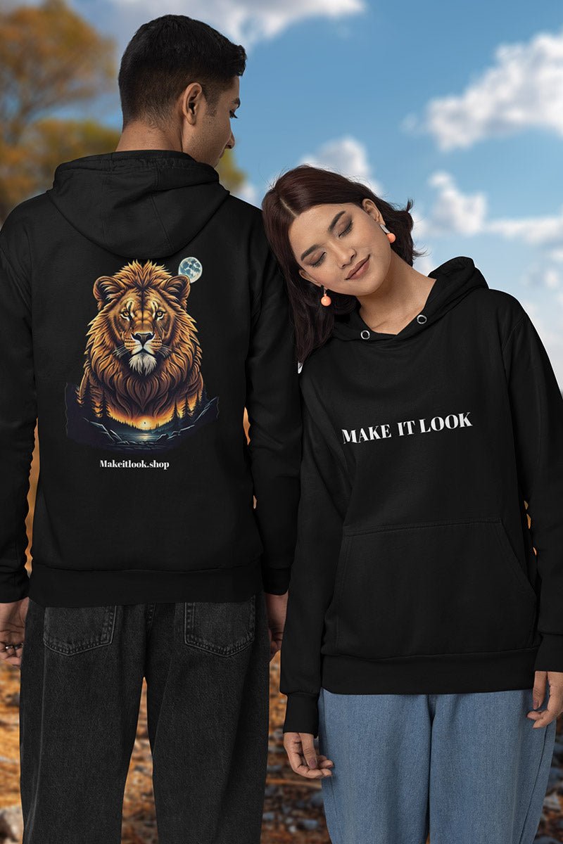 Lion Hills - Hoodie - AFRIKAN SYTLE - Lion Hills Hoodie Printify Ausgefallen beautiful Berge Bio Bio - Baumwolle black blau blue Clothing Cotton Crew neck dreamworld DTG Fashion forest Gemütlich Hills himmel Hoodies Kapuzenpullover King of Lions Klassische Passform land landscape landschaft Lion Lion Hills Lion King Lions Look Löwe Make it look Men's Clothing Nachhaltige Mode Regular fit schwarz sky Sonne Sonnenschein Streetwear sun Sunshine Tiere Traumwelt Umweltfreundlich Unisex Wald Wild Wild