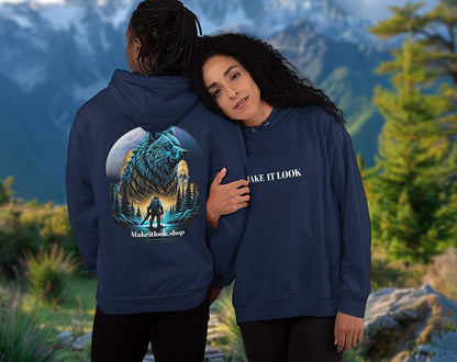 Spirit blue Grizzly - Hoodie - MOUNTAIN STYLE - Spirit blue Grizzly Hoodie MOUNTAIN STYLE Ausgefallen Bear beschützer Bio Bio - Baumwolle black blau blue Bär Clothing Cotton Crew neck dreamworld DTG Ethical Fashion Fashion forest Gemütlich Grizzly Guardian Hoodies Kapuzenpullover Klassische Passform land landscape landschaft luna Make it look Men's Clothing Mensch mond Moon Nachhaltige Mode Power Regular fit schwarz Streetwear Tiere Traumwelt Umweltfreundlich Unisex Wald Wanderer Welt Women's Cl