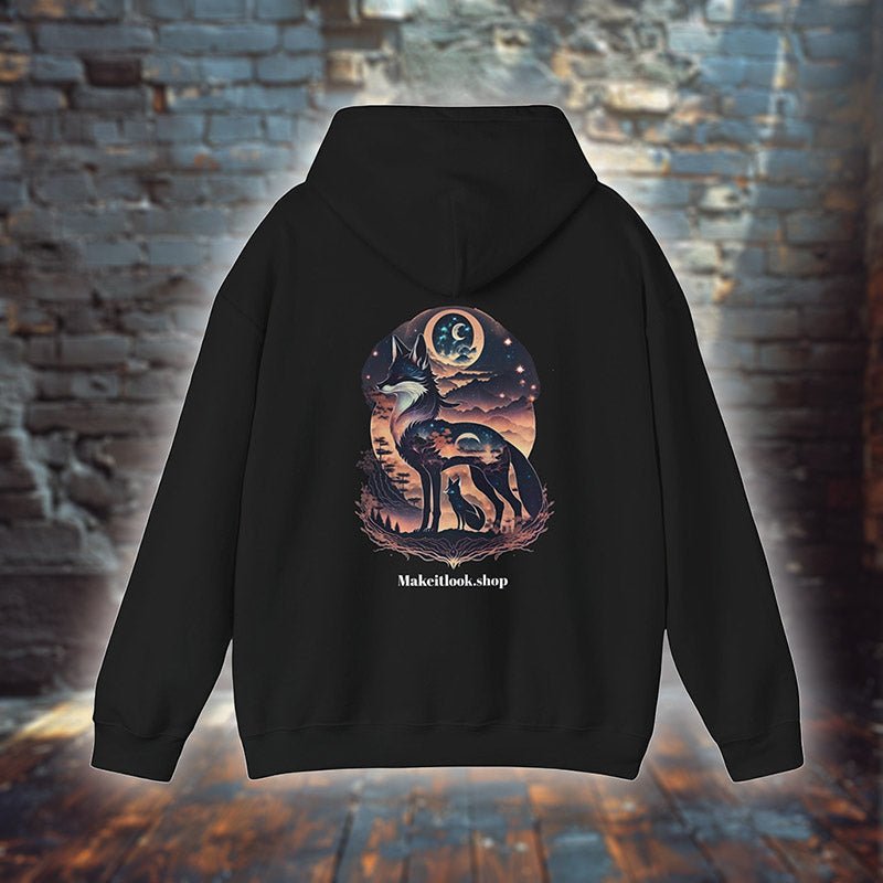 Hoodie „Starlit Fox Pair“ mit Motiv: ein Fuchs mit seinem Jungen unter dem Sternenhimmel, Farbe Schwarz
